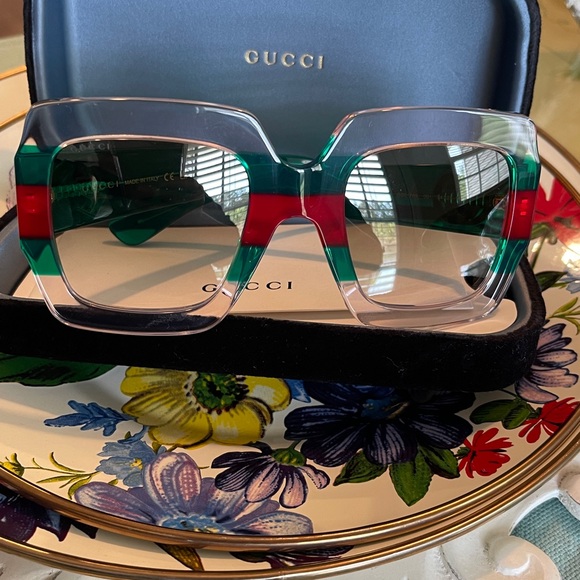 Gucci NWT! Green and Red Sunglasses for Women - Picture 12 of 16